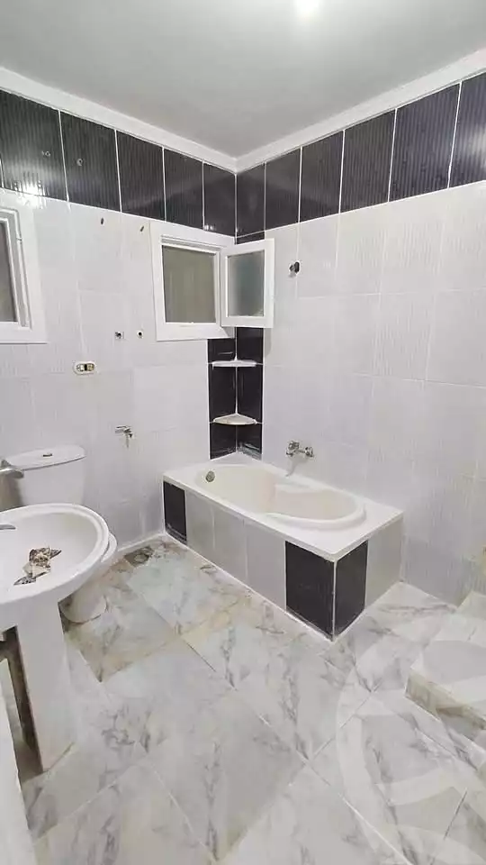 https://aqarmap.com.eg/en/listing/6947740-for-sale-alexandria-sydy-bshr-sydy-bshr-bhry-gamal-abd-el-nasir-st