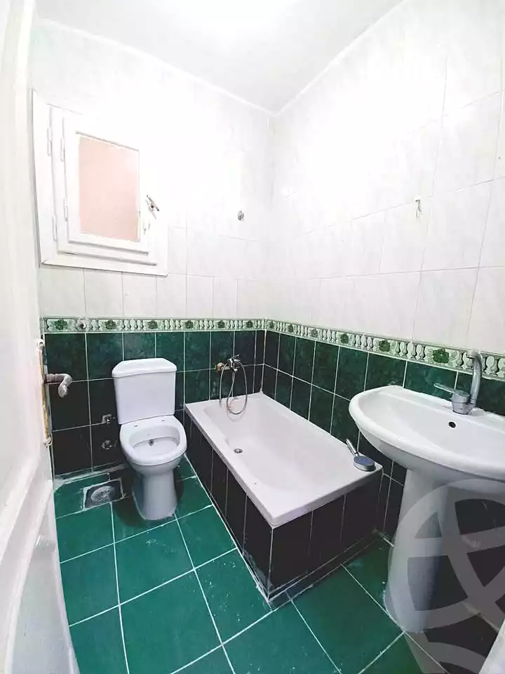https://aqarmap.com.eg/en/listing/6948389-for-sale-alexandria-al-agamy-shataa-el-nakheel