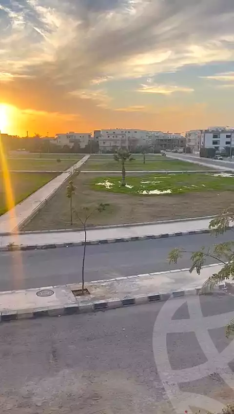 https://aqarmap.com.eg/ar/listing/6948677-for-sale-cairo-el-shorouk-lmntq-lwl-neighbourhood-1