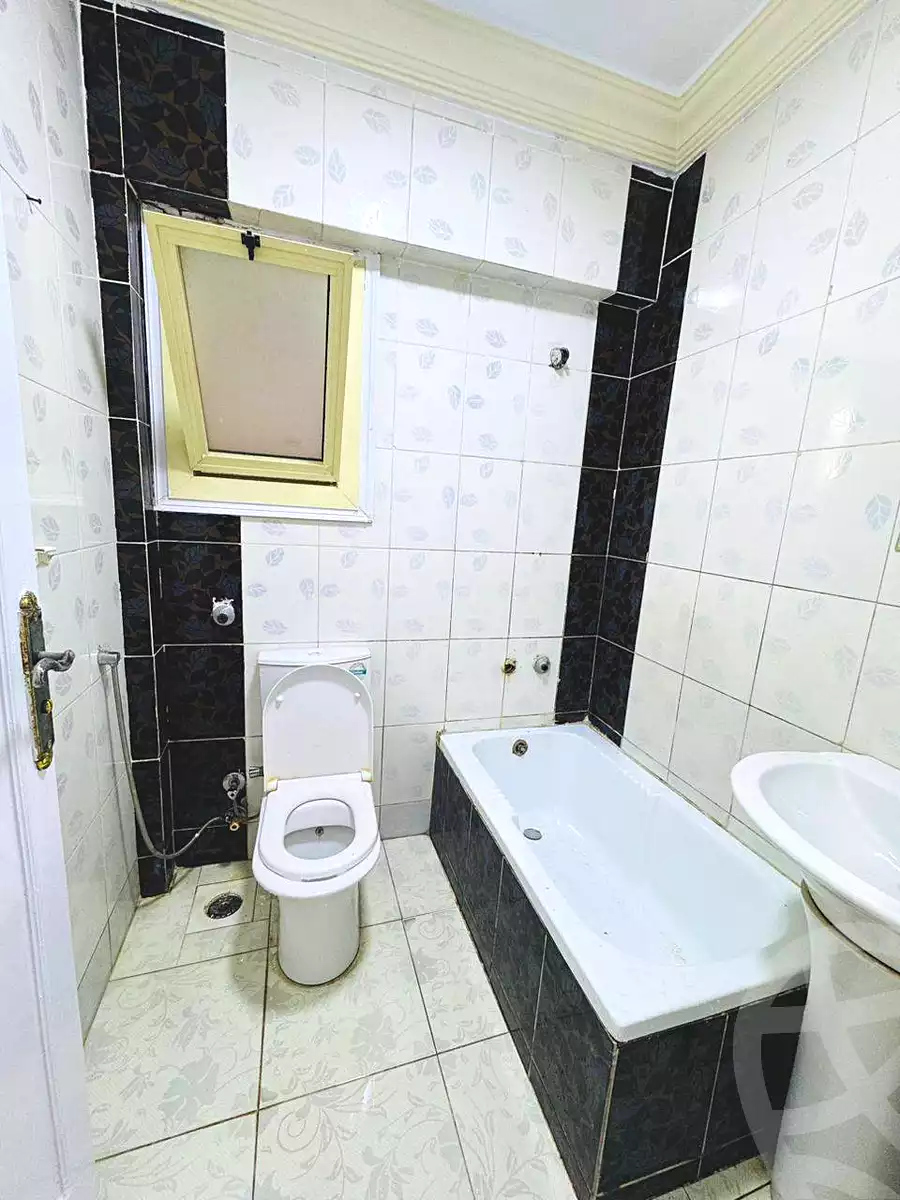 https://aqarmap.com.eg/en/listing/6949871-for-sale-alexandria-al-agamy-shataa-el-nakheel