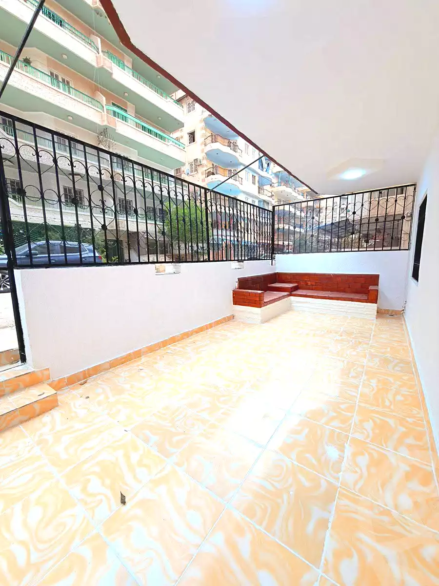 https://aqarmap.com.eg/ar/listing/6950378-for-sale-alexandria-al-agamy-shataa-el-nakheel