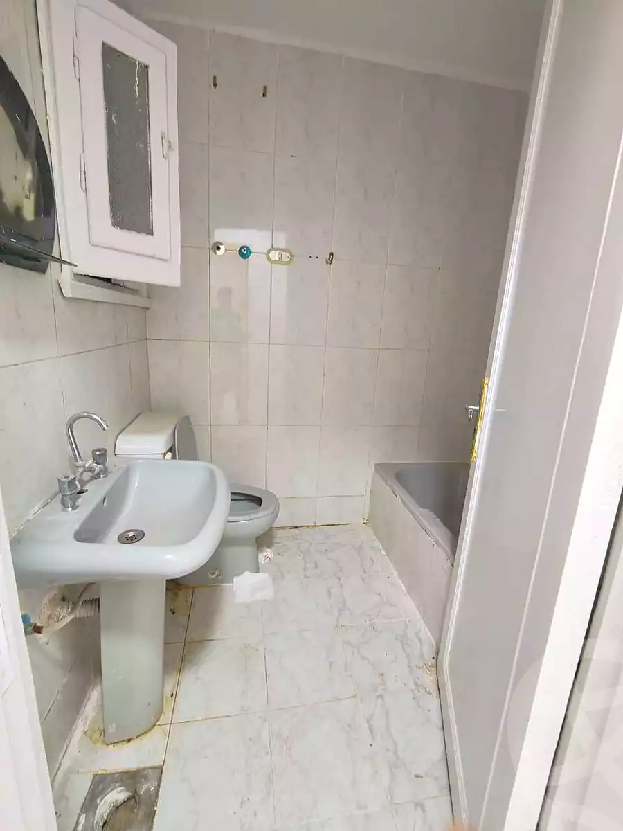 https://aqarmap.com.eg/en/listing/6950478-for-sale-alexandria-al-agamy-shataa-el-nakheel