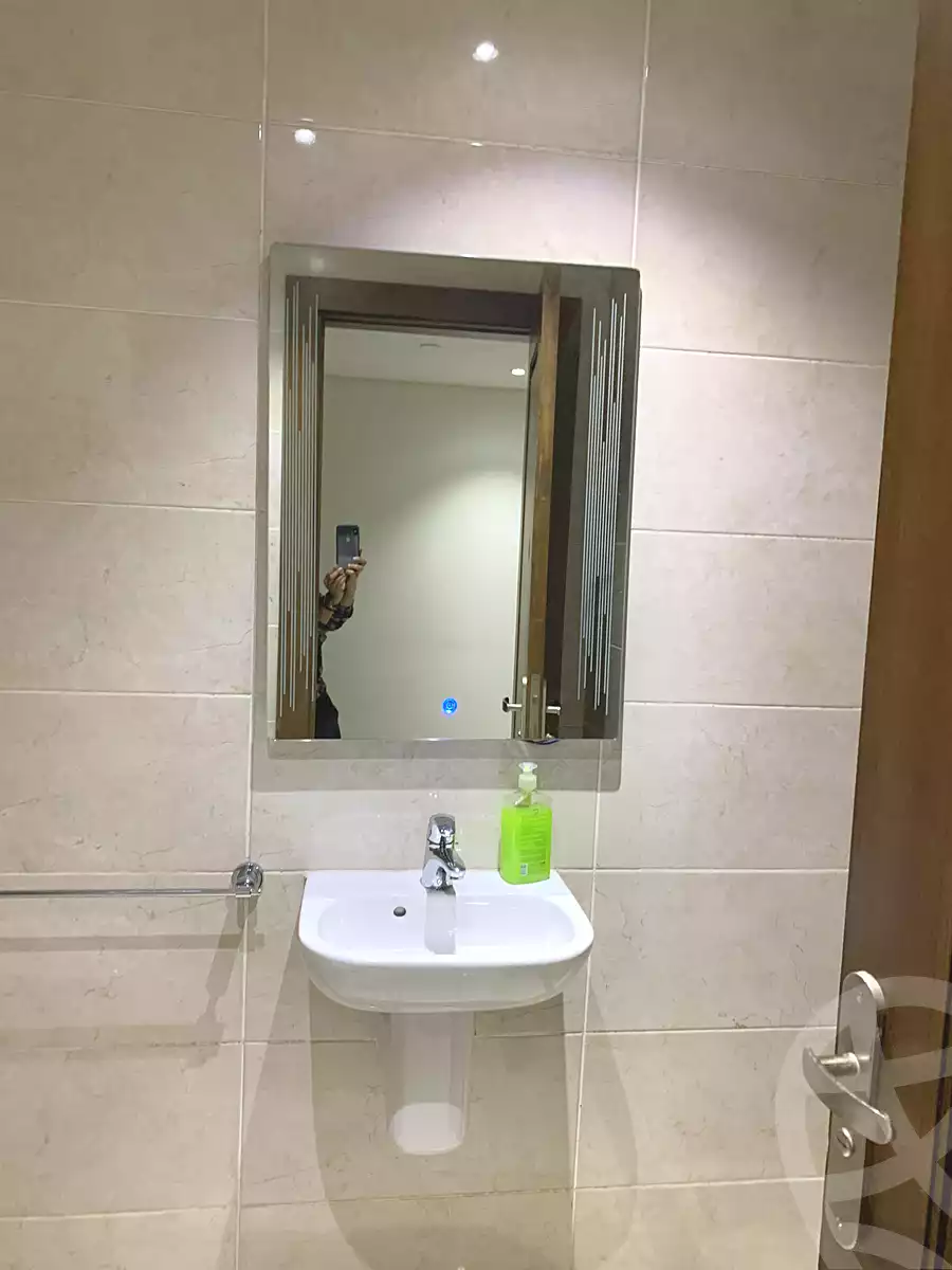 https://aqarmap.com.eg/ar/listing/6950952-for-rent-cairo-new-cairo-compounds-nyoum-nyw-kyrw