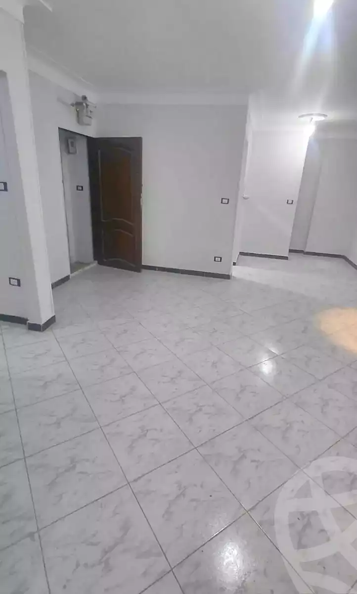 https://aqarmap.com.eg/ar/listing/6951023-for-sale-alexandria-sydy-bshr-sydy-bshr-bhry