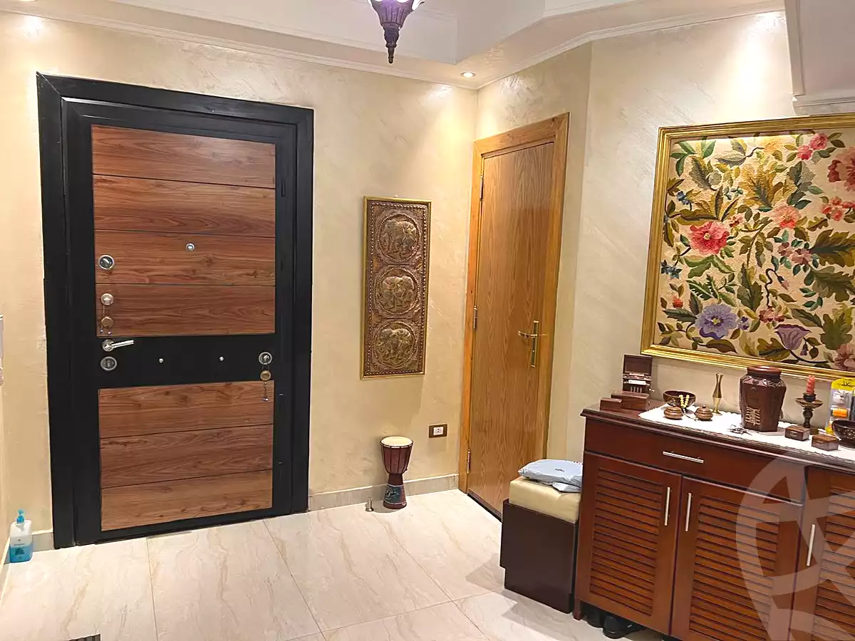 https://aqarmap.com.eg/ar/listing/6951618-for-sale-cairo-new-cairo-compounds-the-square