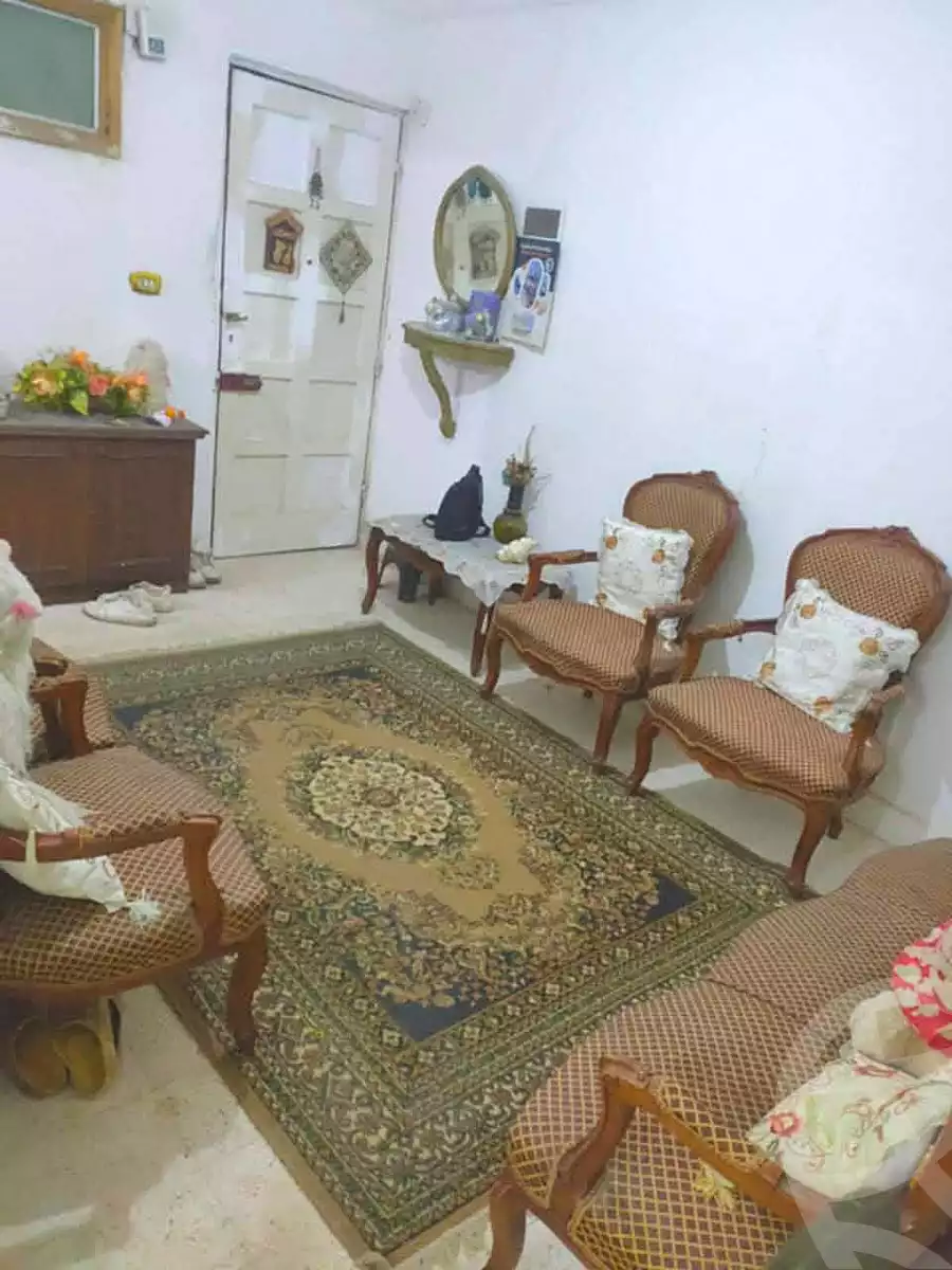 https://aqarmap.com.eg/en/listing/6951704-for-sale-alexandria-al-agamy-bw-ywsf-hosni-mubarak-st