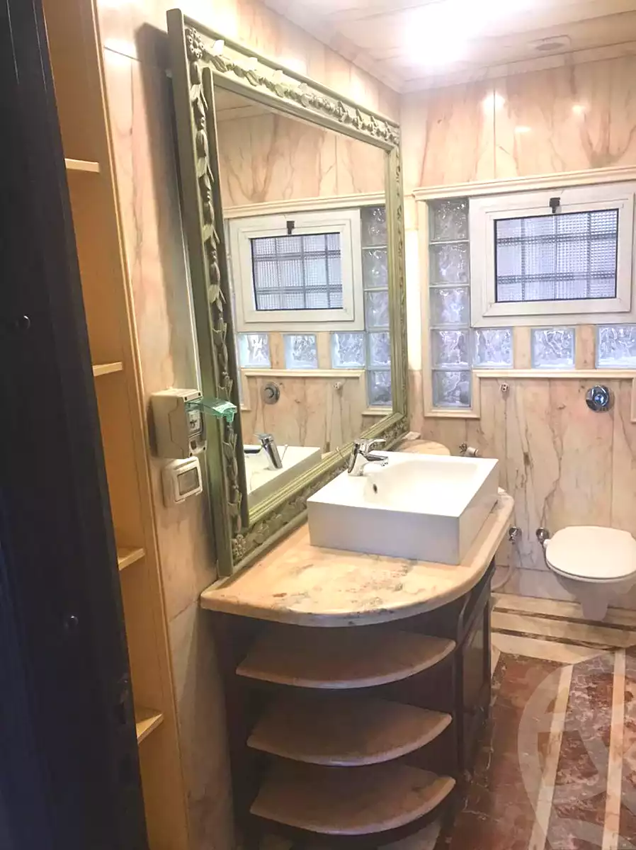 https://aqarmap.com.eg/ar/listing/6951981-for-rent-cairo-dokki-kwrnysh-lnyl