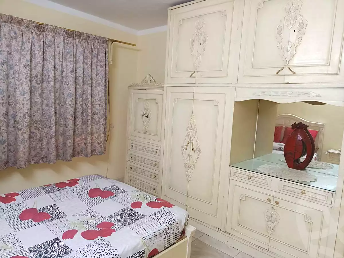 https://aqarmap.com.eg/en/listing/6952092-for-sale-cairo-helwan-hadayek-helwan-nile-corniche-st