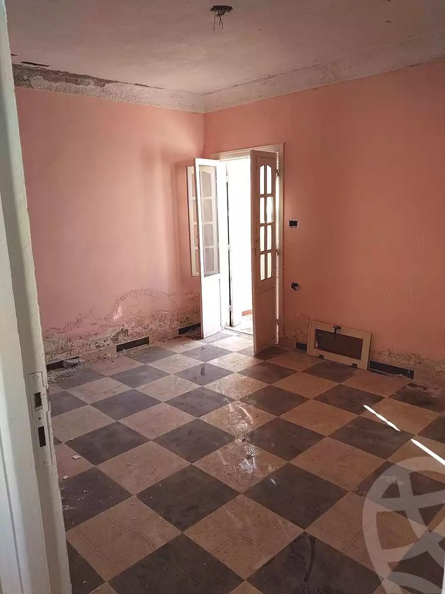 https://aqarmap.com.eg/en/listing/6952224-for-sale-alexandria-al-agamy-el-hanouvel-radwan-st