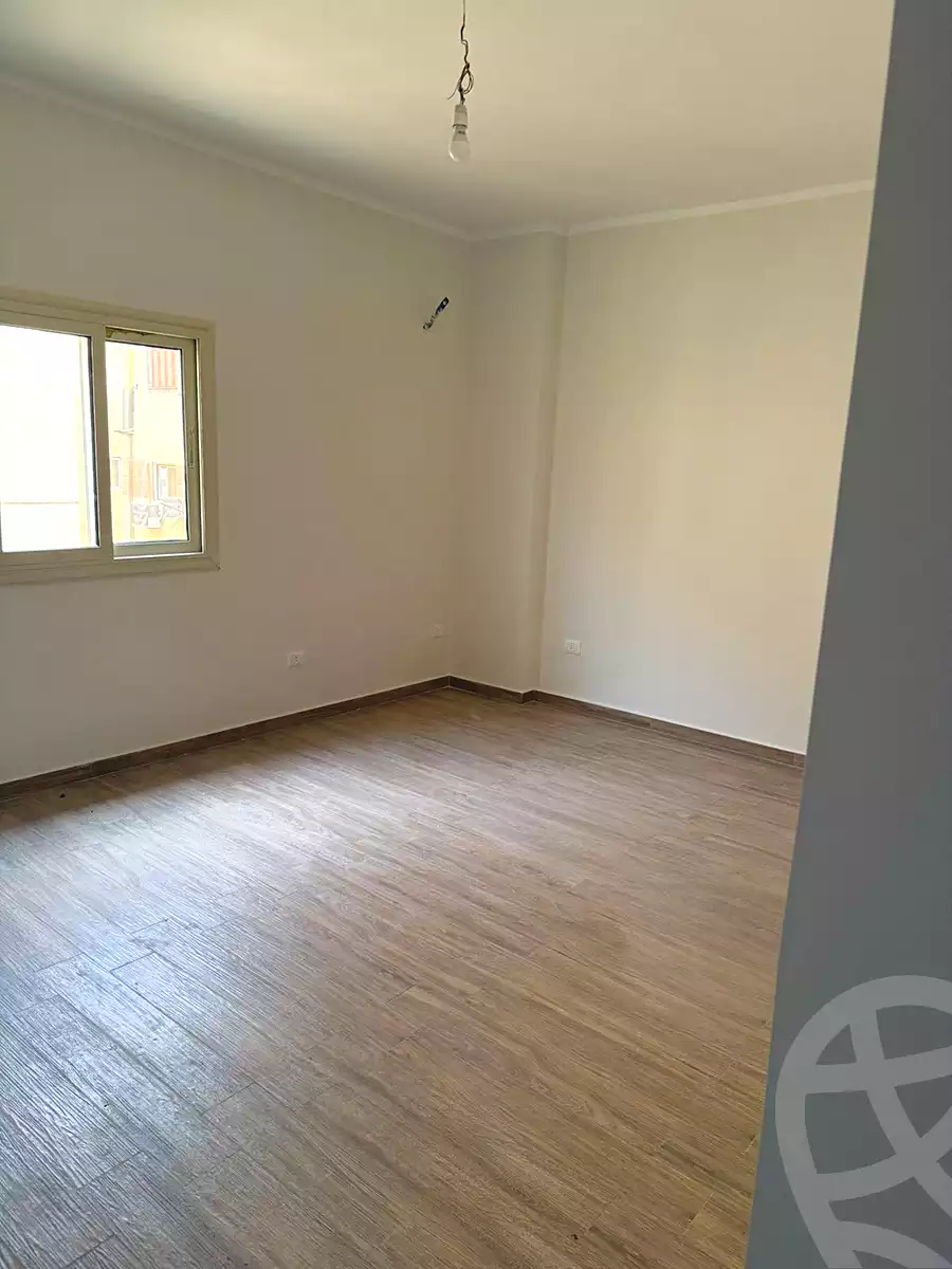 https://aqarmap.com.eg/ar/listing/6952585-for-rent-cairo-new-cairo-ganob-el-akadamiya-south-academy-d-hassan-ibn-thabet-st