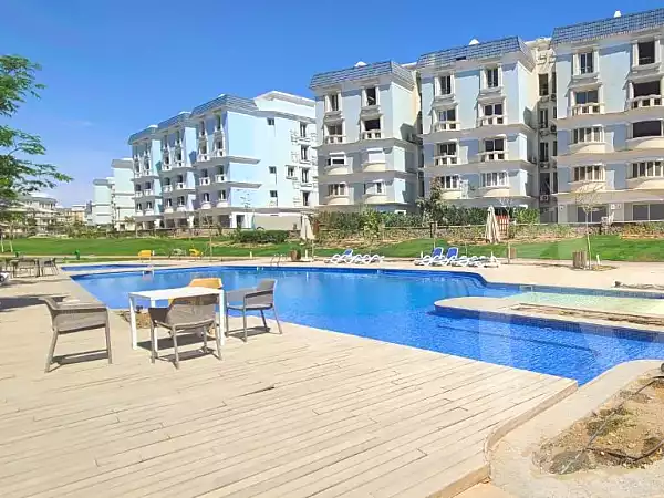 https://aqarmap.com.eg/en/listing/6943319-for-sale-cairo-new-cairo-compounds-mountain-view-hyde-park