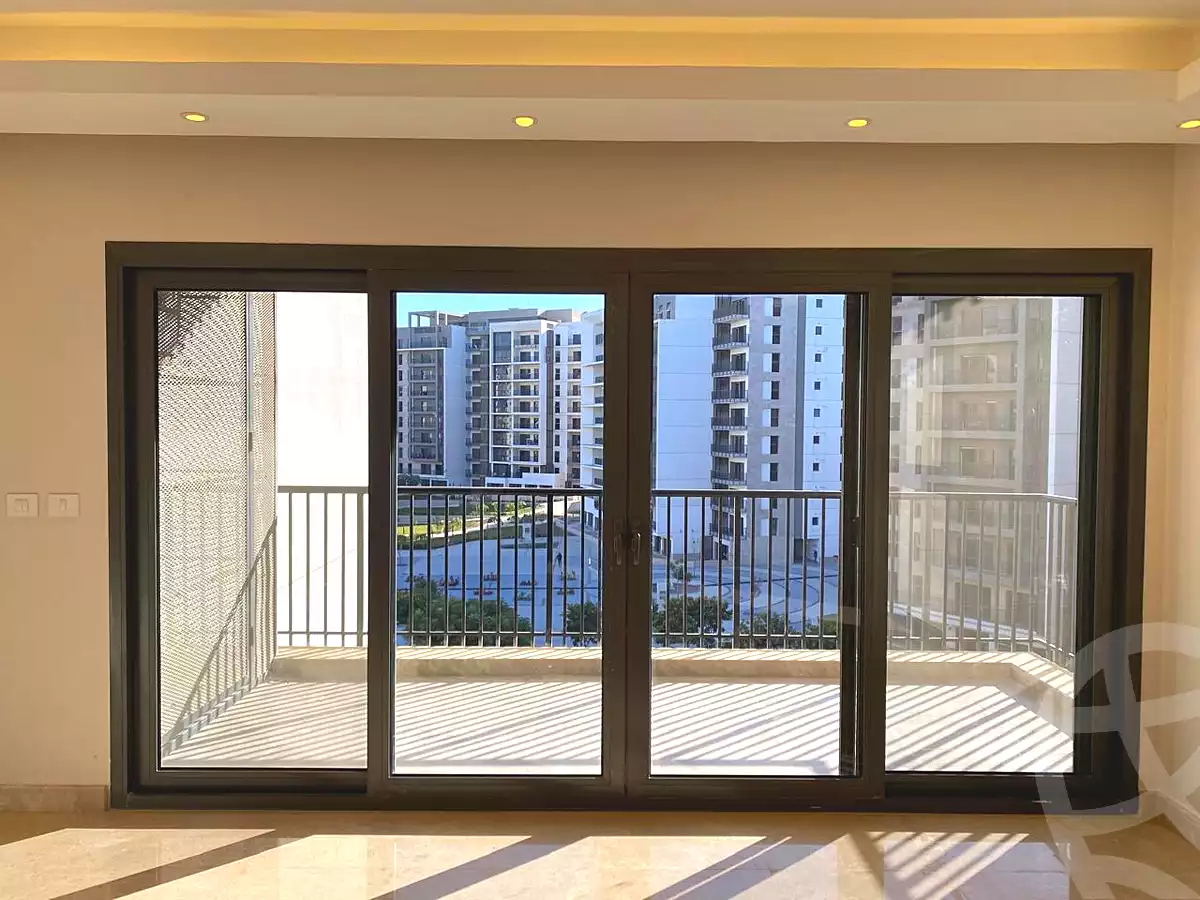 https://aqarmap.com.eg/ar/listing/6942068-for-sale-cairo-el-sheikh-zayed-city-compounds-zyd-wr-llttwyr-z-tower