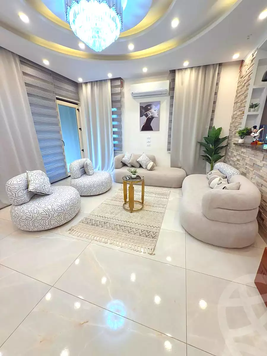 https://aqarmap.com.eg/ar/listing/6953453-for-sale-cairo-new-cairo-compounds-blm-hylz-qtmy-kstnshn
