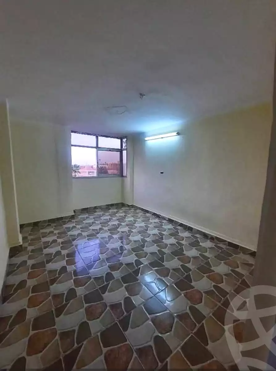 https://aqarmap.com.eg/ar/listing/6953550-for-sale-cairo-15th-of-may-mjwr-6