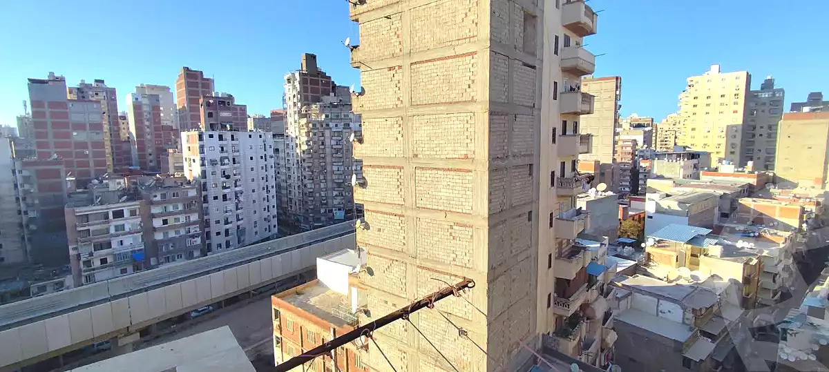 https://aqarmap.com.eg/ar/listing/6953622-for-sale-alexandria-sydy-bshr-shr-mlk-hfny