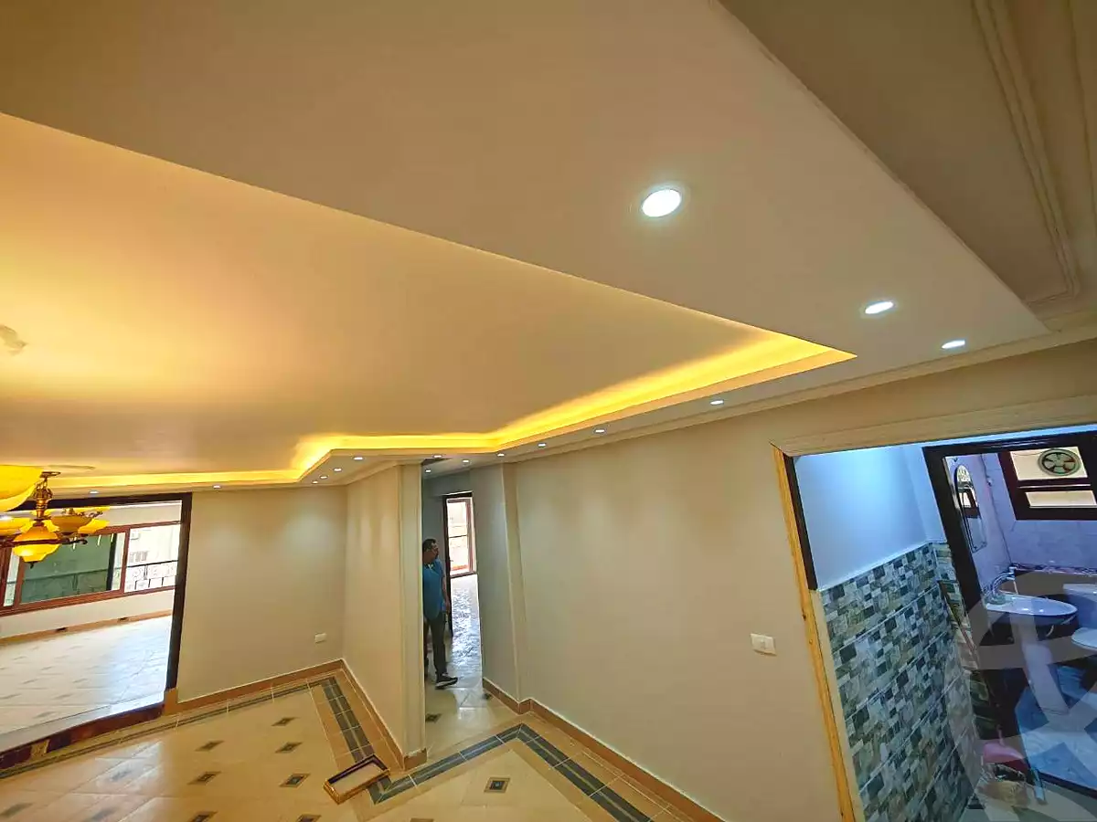 https://aqarmap.com.eg/en/listing/6954136-for-sale-cairo-helwan-ahmed-enci-st