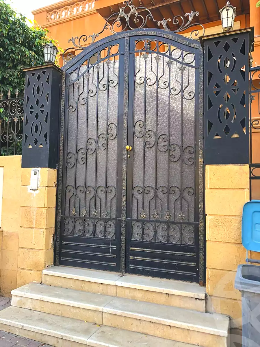 https://aqarmap.com.eg/en/listing/6954458-for-sale-cairo-new-cairo-compounds-byljyw