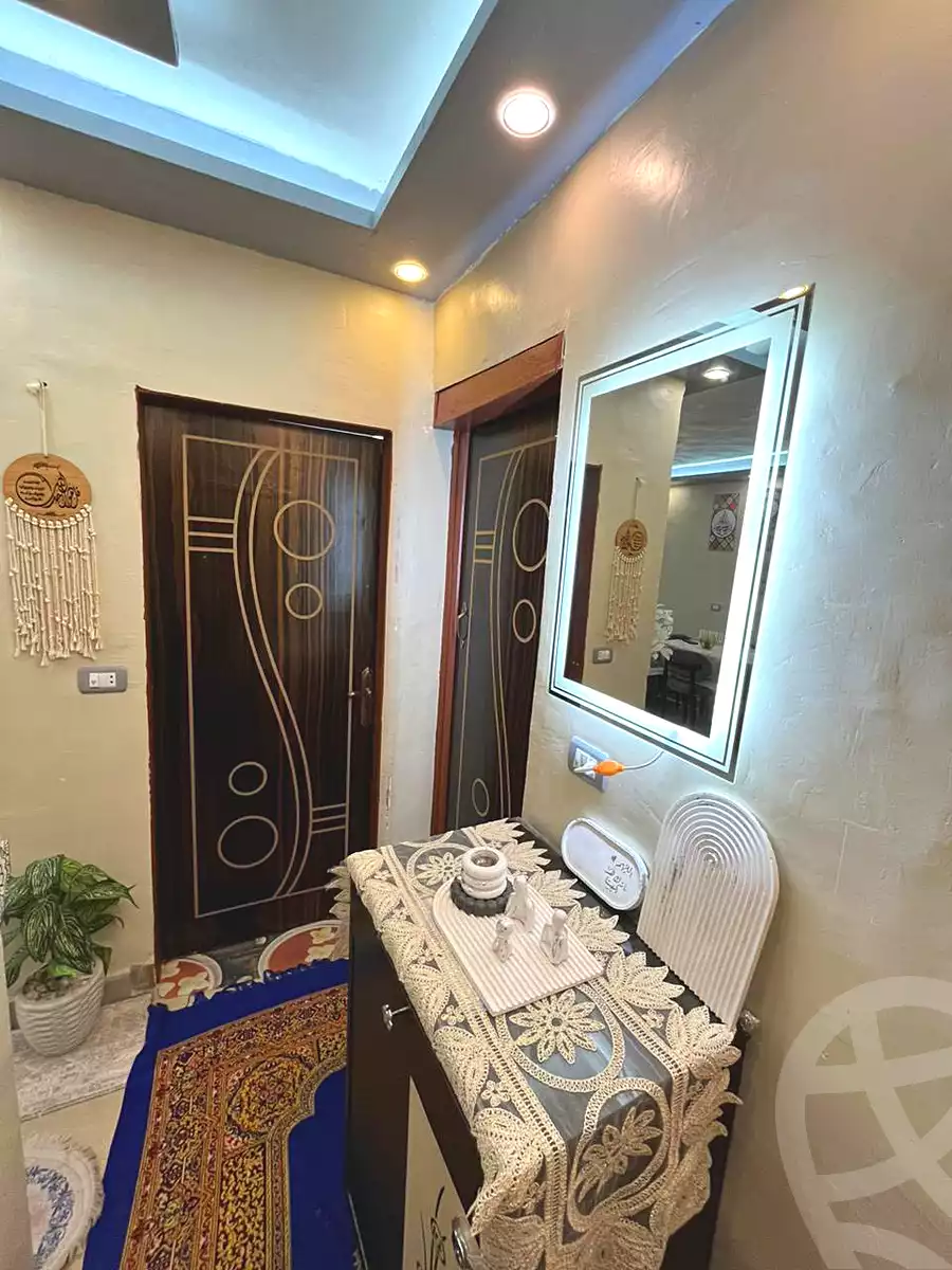 https://aqarmap.com.eg/ar/listing/6955180-for-sale-alexandria-mansheya-tolba-el-alam-st