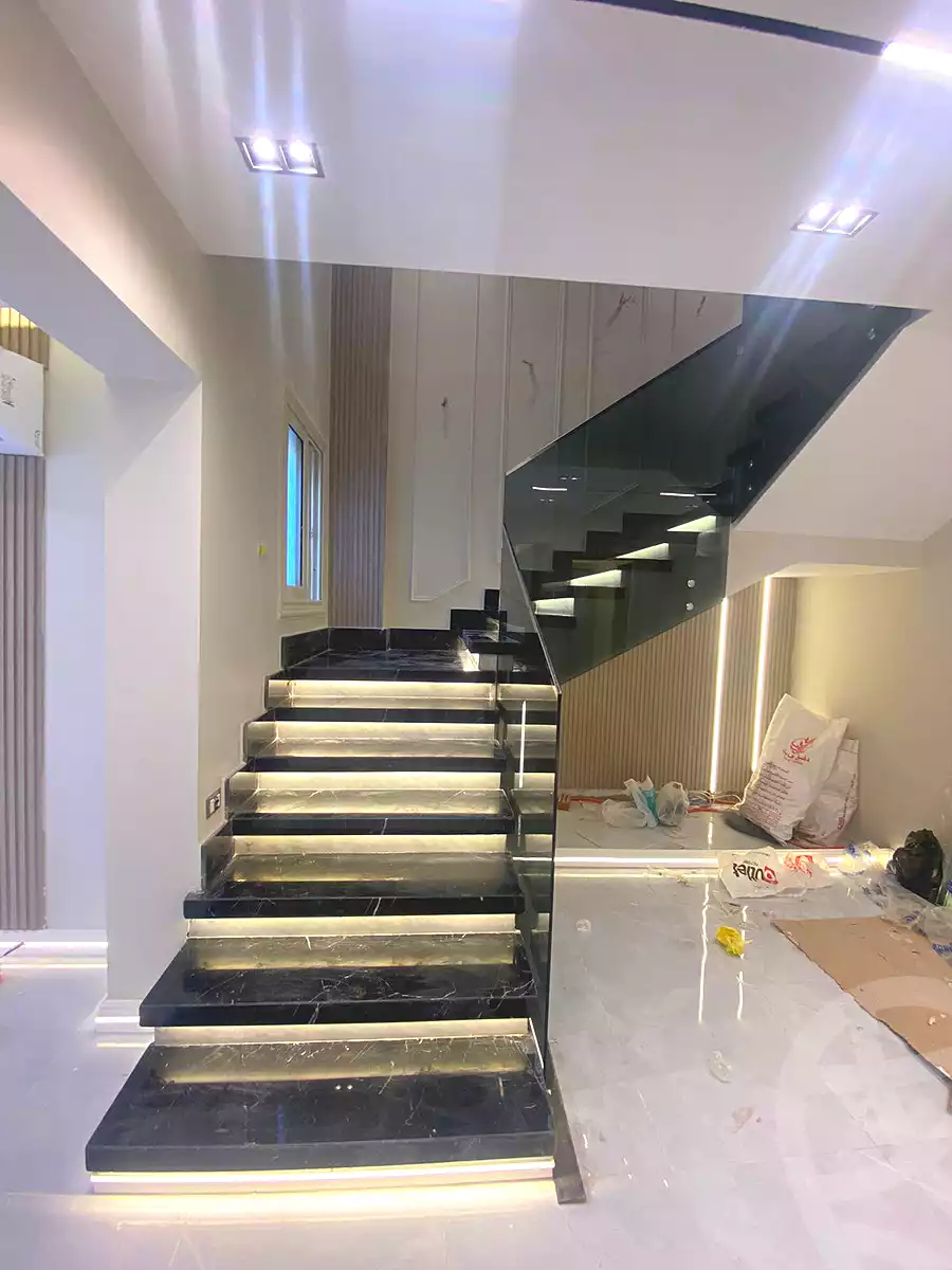 https://aqarmap.com.eg/ar/listing/6955264-for-sale-cairo-new-cairo-compounds-stwn-ryzydns-by-ar-y-llttwyr
