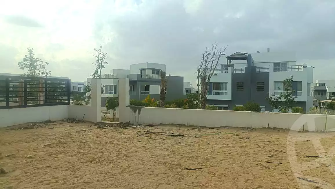 https://aqarmap.com.eg/ar/listing/6955273-for-sale-cairo-new-cairo-compounds-hyde-park-business-district