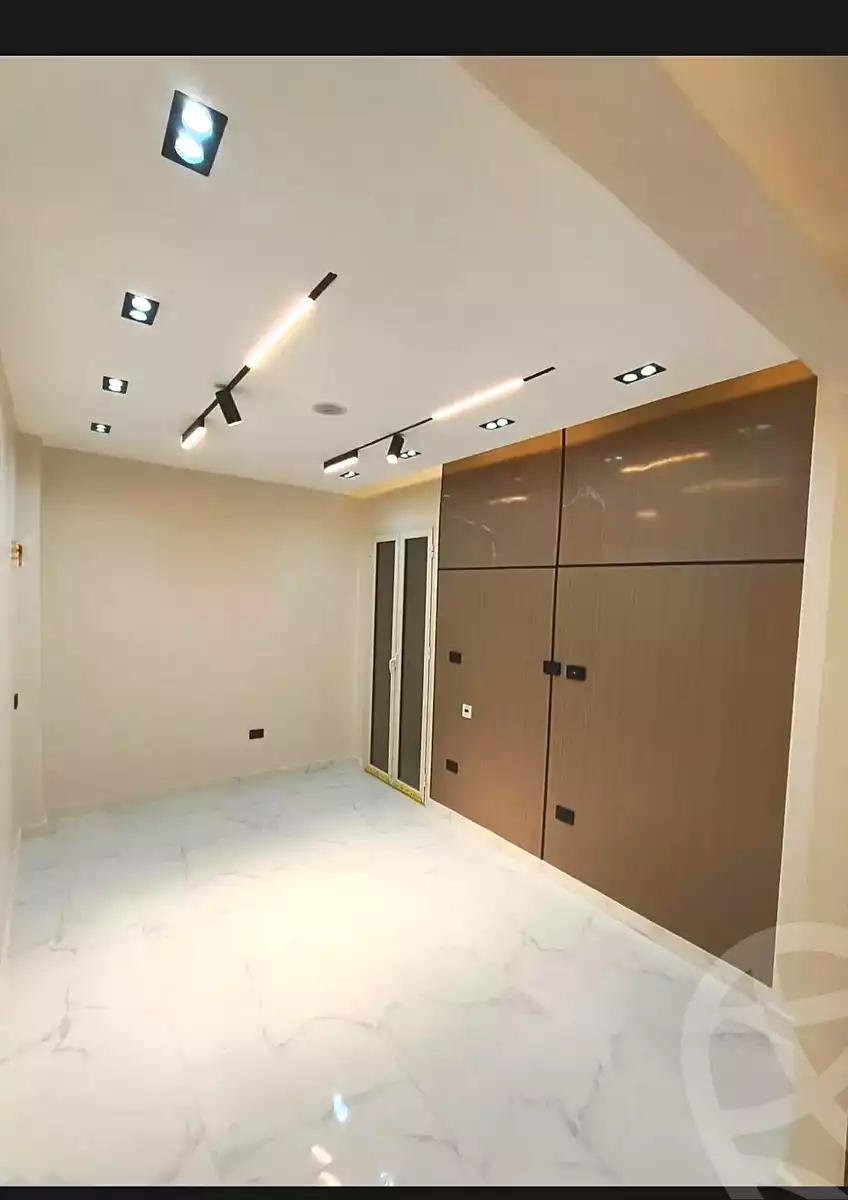 https://aqarmap.com.eg/en/listing/6955415-for-sale-alexandria-camp-cesar