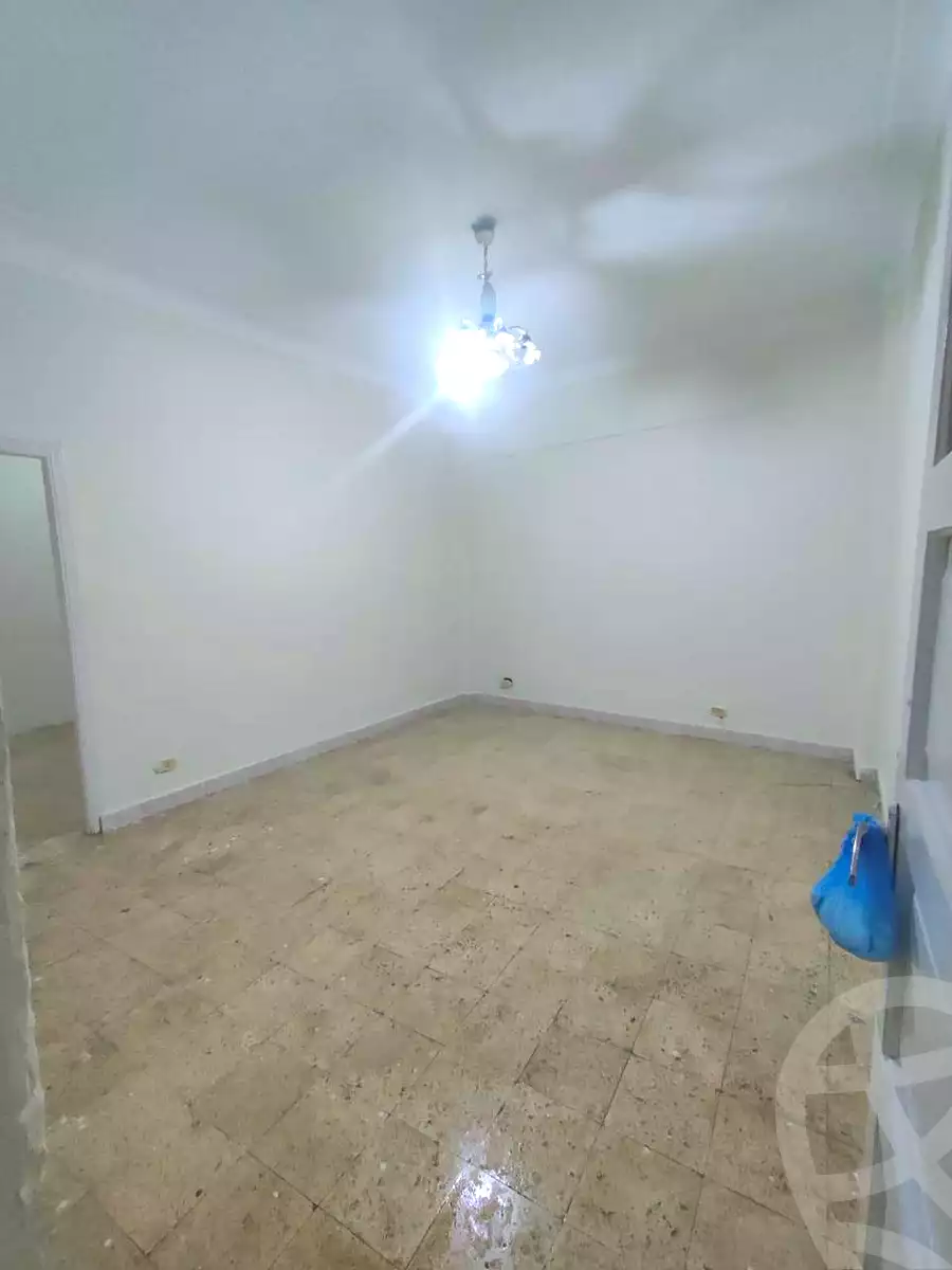 https://aqarmap.com.eg/en/listing/6955807-for-sale-alexandria-al-agamy-el-hanouvel-abo-bakr-el-sedeek-st