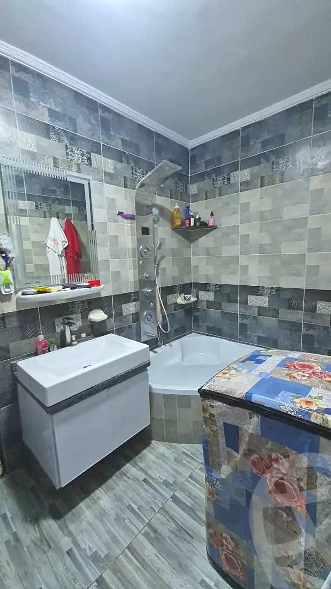 https://aqarmap.com.eg/en/listing/6956044-for-sale-alexandria-moharram-bey