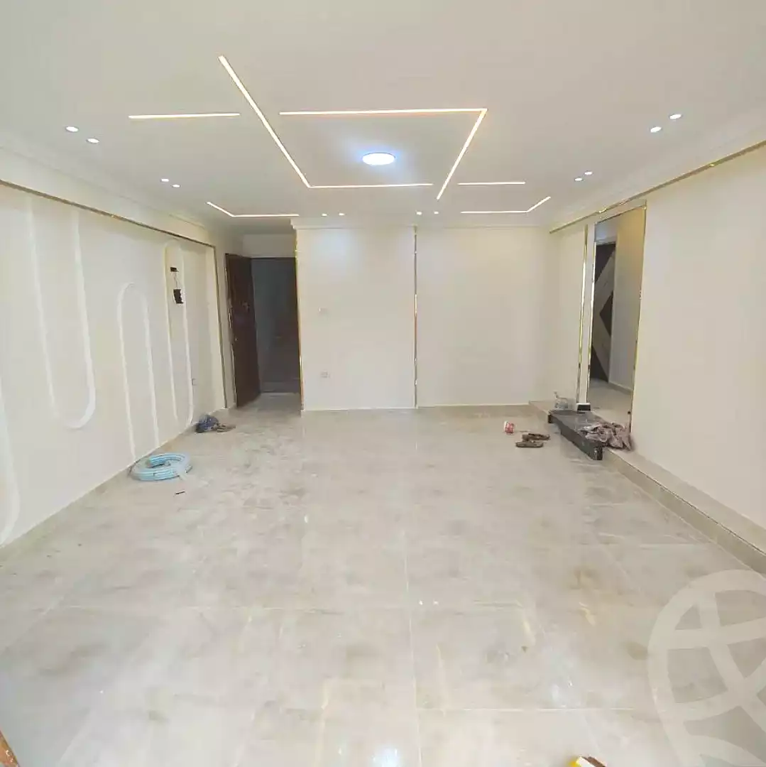 https://aqarmap.com.eg/ar/listing/6956314-for-sale-alexandria-sydy-bshr-sydy-bshr-bhry-shr-mhmwd-l-yswy