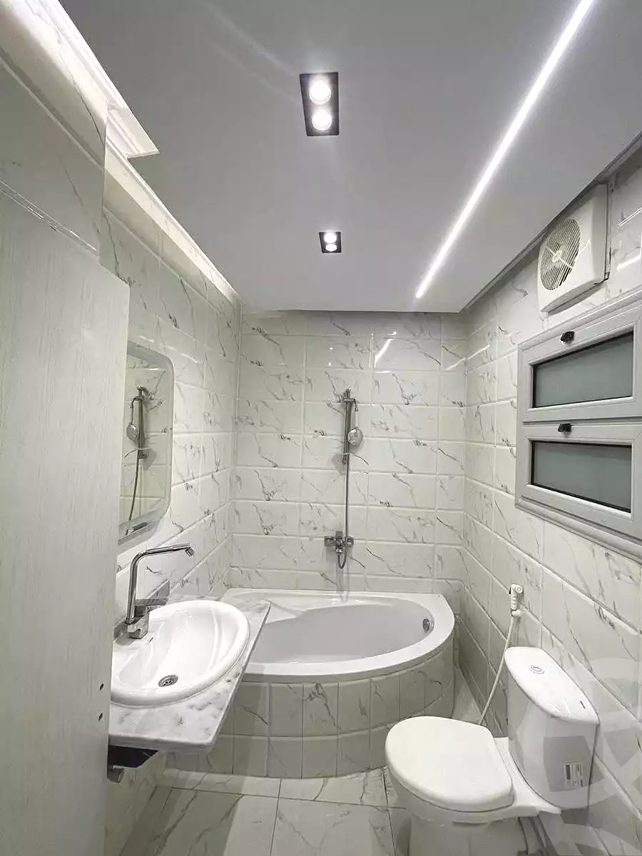 https://aqarmap.com.eg/ar/listing/6956427-for-sale-alexandria-al-agamy-lbytsh-bianchiii-el-bashwat-st