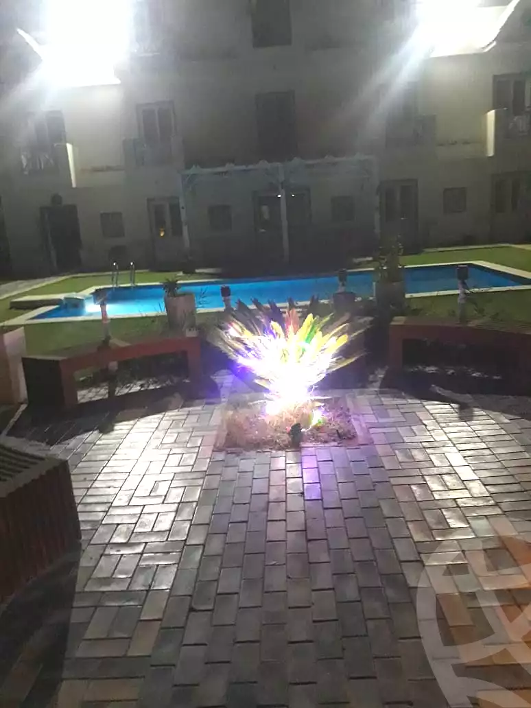 فيلا بـ١٠ غرف نوم في الريف الاوربي، صورة ٤ من ٩