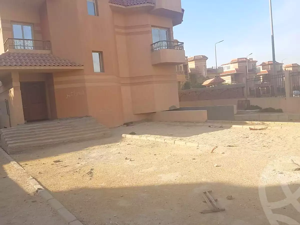 https://aqarmap.com.eg/en/listing/6956604-for-sale-cairo-new-cairo-compounds-el-talaae