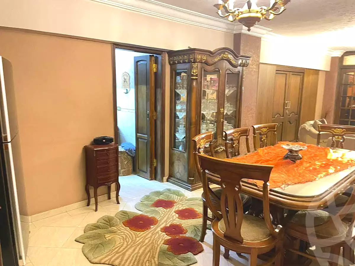 https://aqarmap.com.eg/ar/listing/6957025-for-sale-cairo-helwan-helwan-el-sharkeya-heidar-st
