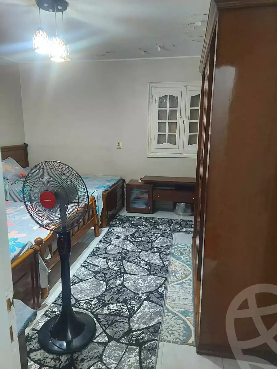 https://aqarmap.com.eg/ar/listing/6957043-for-sale-cairo-helwan-ahmed-enci-st