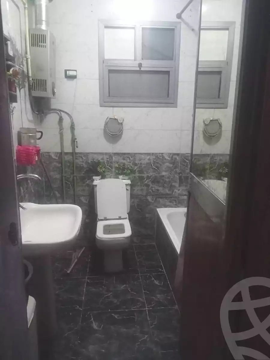 https://aqarmap.com.eg/en/listing/6957894-for-sale-cairo-helwan-mnshy-yn-hlwn-rael-st