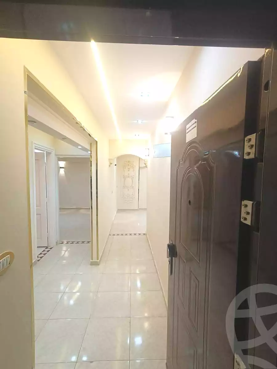 https://aqarmap.com.eg/ar/listing/6958063-for-sale-alexandria-lsywf-el-falki