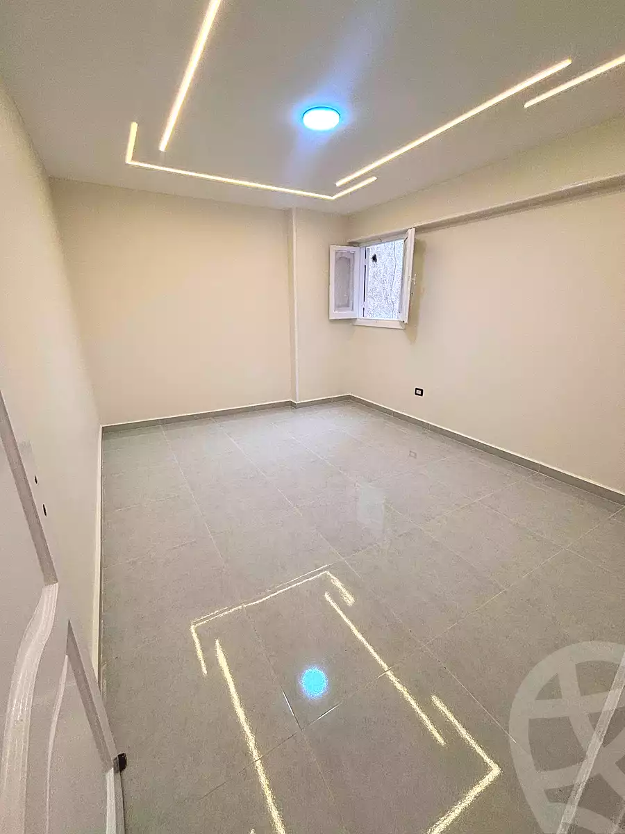 https://aqarmap.com.eg/ar/listing/6958293-for-sale-alexandria-sydy-bshr-sydy-bshr-bhry-amr-el-nogomy-st