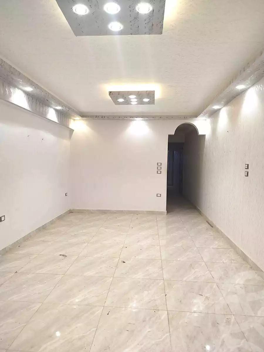 https://aqarmap.com.eg/ar/listing/6958486-for-sale-alexandria-al-agamy-el-hanouvel-el-salam-st
