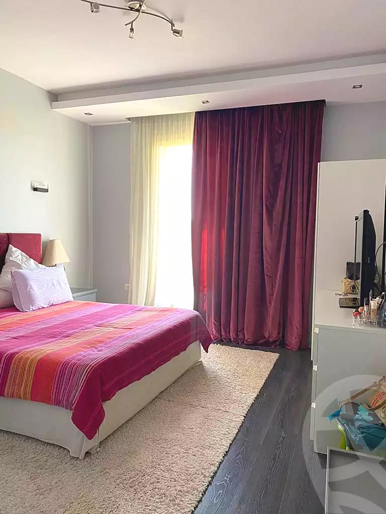 تاون هاوس بـ٤ غرف نوم في رويال ميدوز الشيخ زايد، صورة ٥ من ١٥