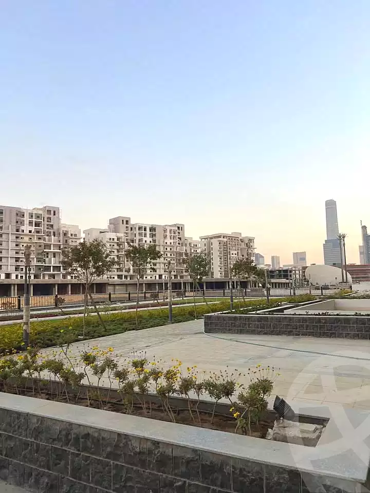 https://aqarmap.com.eg/ar/listing/6959636-for-sale-cairo-new-administrative-capital-r3-jade-park-compound-city-edge