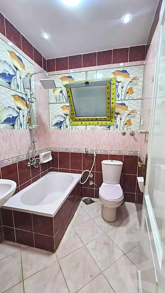 https://aqarmap.com.eg/ar/listing/6959992-for-sale-alexandria-sydy-bshr-sydy-bshr-bhry-shr-khld-bn-lwlyd