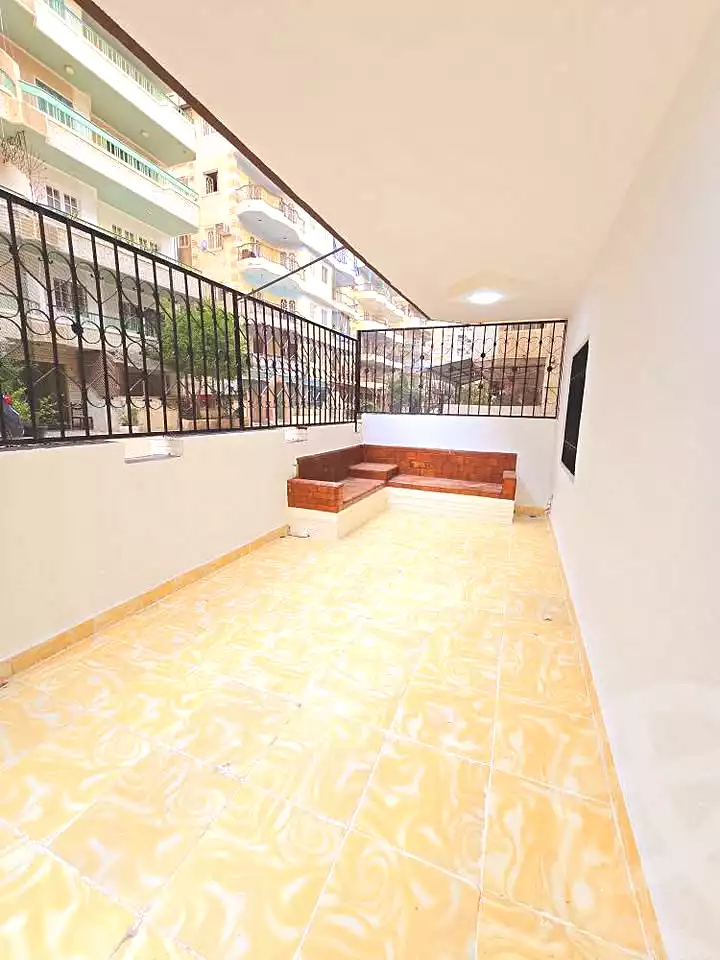 https://aqarmap.com.eg/en/listing/6960786-for-sale-alexandria-al-agamy-shataa-el-nakheel