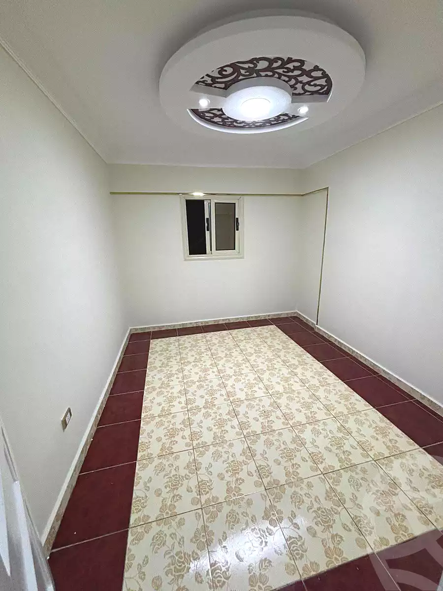 https://aqarmap.com.eg/ar/listing/6962037-for-sale-alexandria-el-asafra-l-sfr-bhry