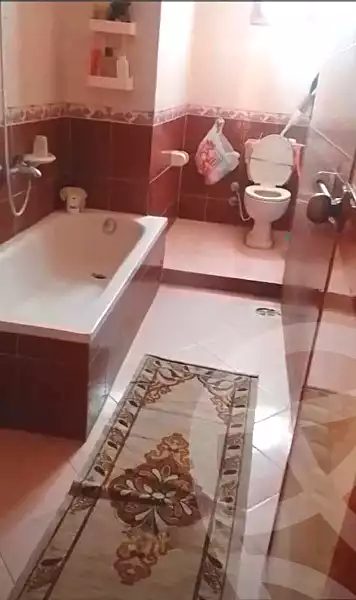 https://aqarmap.com.eg/ar/listing/6962286-for-sale-alexandria-alhadara-new-el-hadra