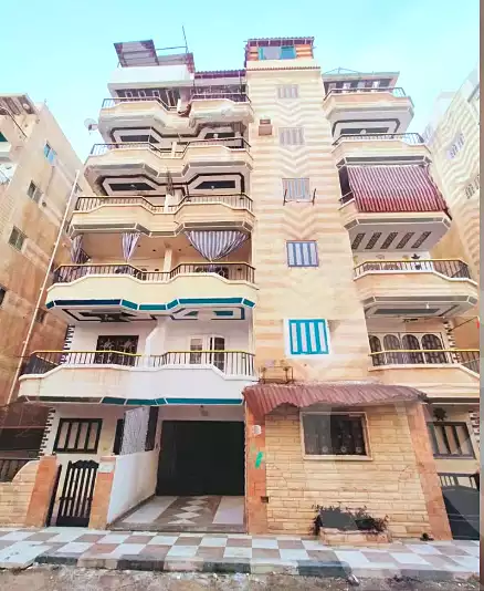 https://aqarmap.com.eg/ar/listing/6962379-for-sale-alexandria-al-agamy-shataa-el-nakheel