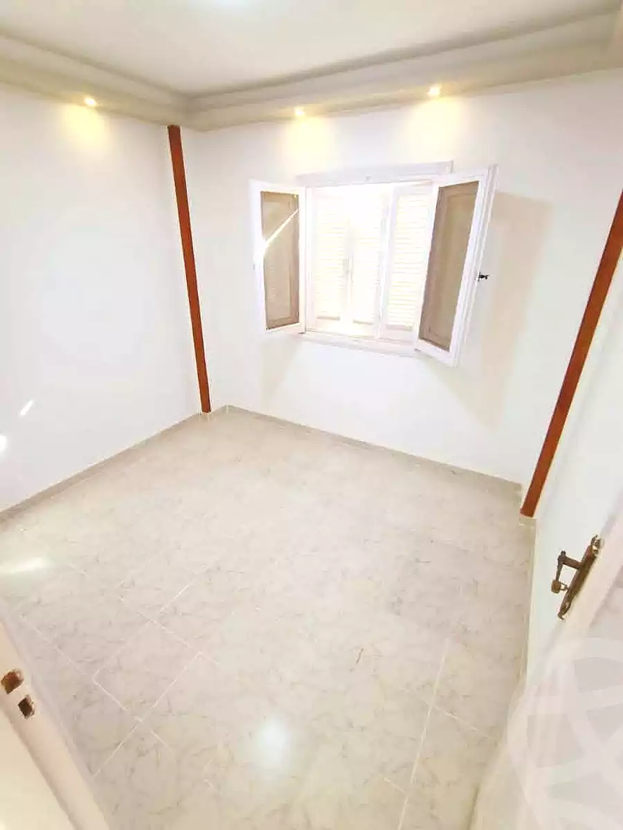https://aqarmap.com.eg/ar/listing/6962550-for-sale-alexandria-al-agamy-shataa-el-nakheel