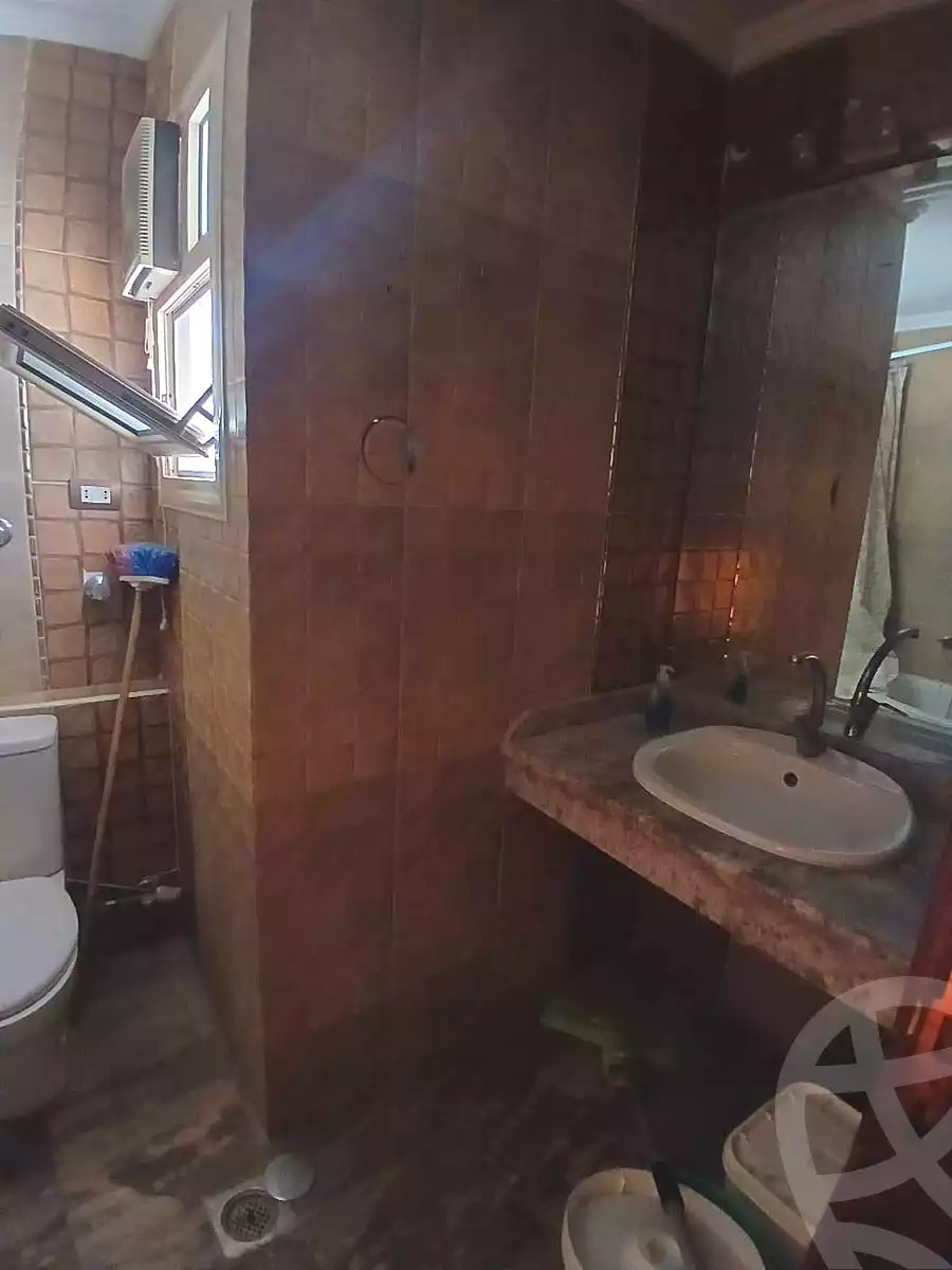 https://aqarmap.com.eg/en/listing/6963093-for-rent-alexandria-lauran