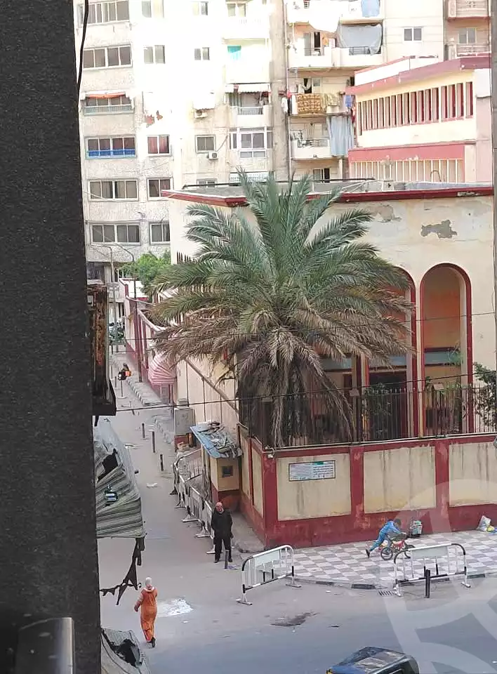 https://aqarmap.com.eg/ar/listing/6963821-for-sale-alexandria-sydy-bshr-sydy-bshr-bhry-shr-khld-bn-lwlyd