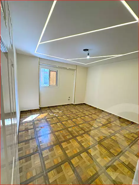 https://aqarmap.com.eg/ar/listing/6964214-for-sale-alexandria-sydy-bshr-sydy-bshr-bhry-khalil-hamada-st
