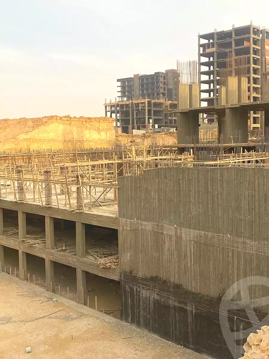 https://aqarmap.com.eg/ar/listing/6964321-for-sale-cairo-new-administrative-capital-ldwn-twn-knywn-byzns-kwmblks-dyr-msr
