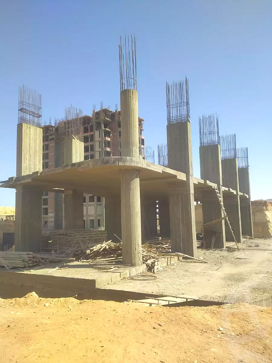 https://aqarmap.com.eg/ar/listing/6964342-for-sale-cairo-new-administrative-capital-ldwn-twn-knywn-byzns-kwmblks-dyr-msr